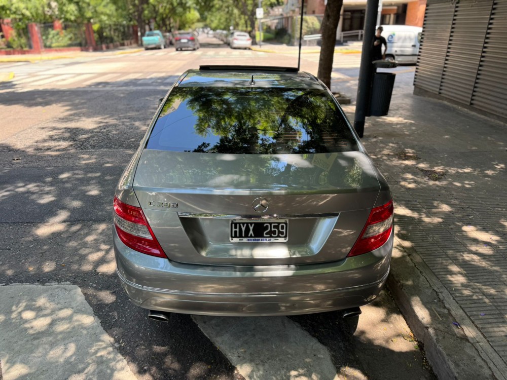 Mercedes-Benz C-Class Elegance — foto 6